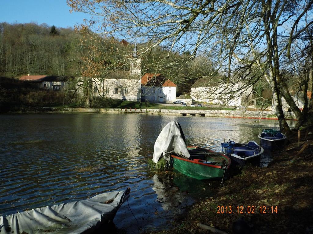 Gentilhommiere Eaux Bleues Bed & Breakfast Ecot-la Combe Exterior photo