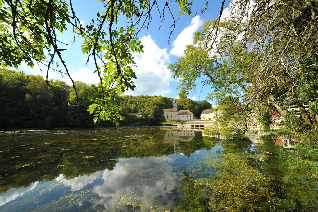 Gentilhommiere Eaux Bleues Bed & Breakfast Ecot-la Combe Exterior photo