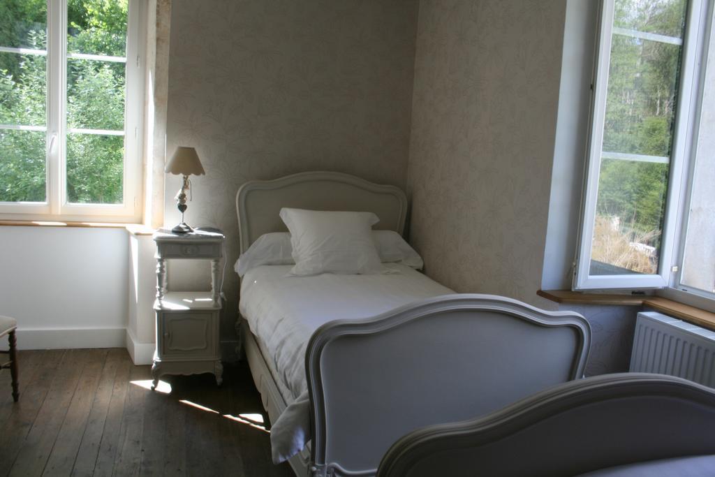 Gentilhommiere Eaux Bleues Bed & Breakfast Ecot-la Combe Room photo